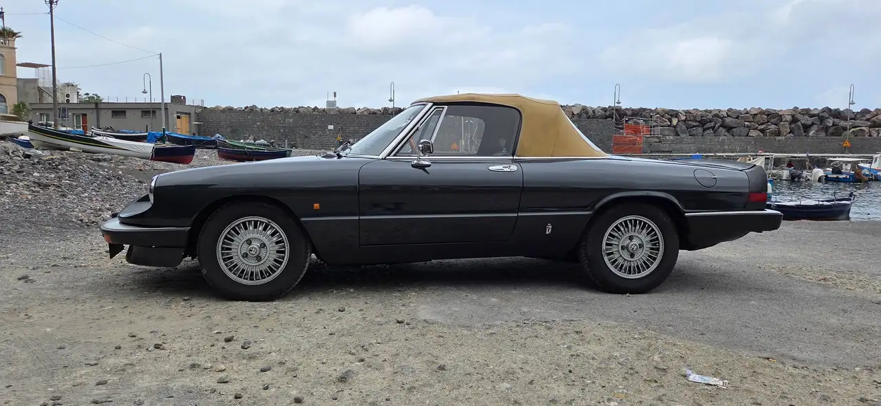Alfa Romeo Spider 2.0 Veloce 128cv, foto 2