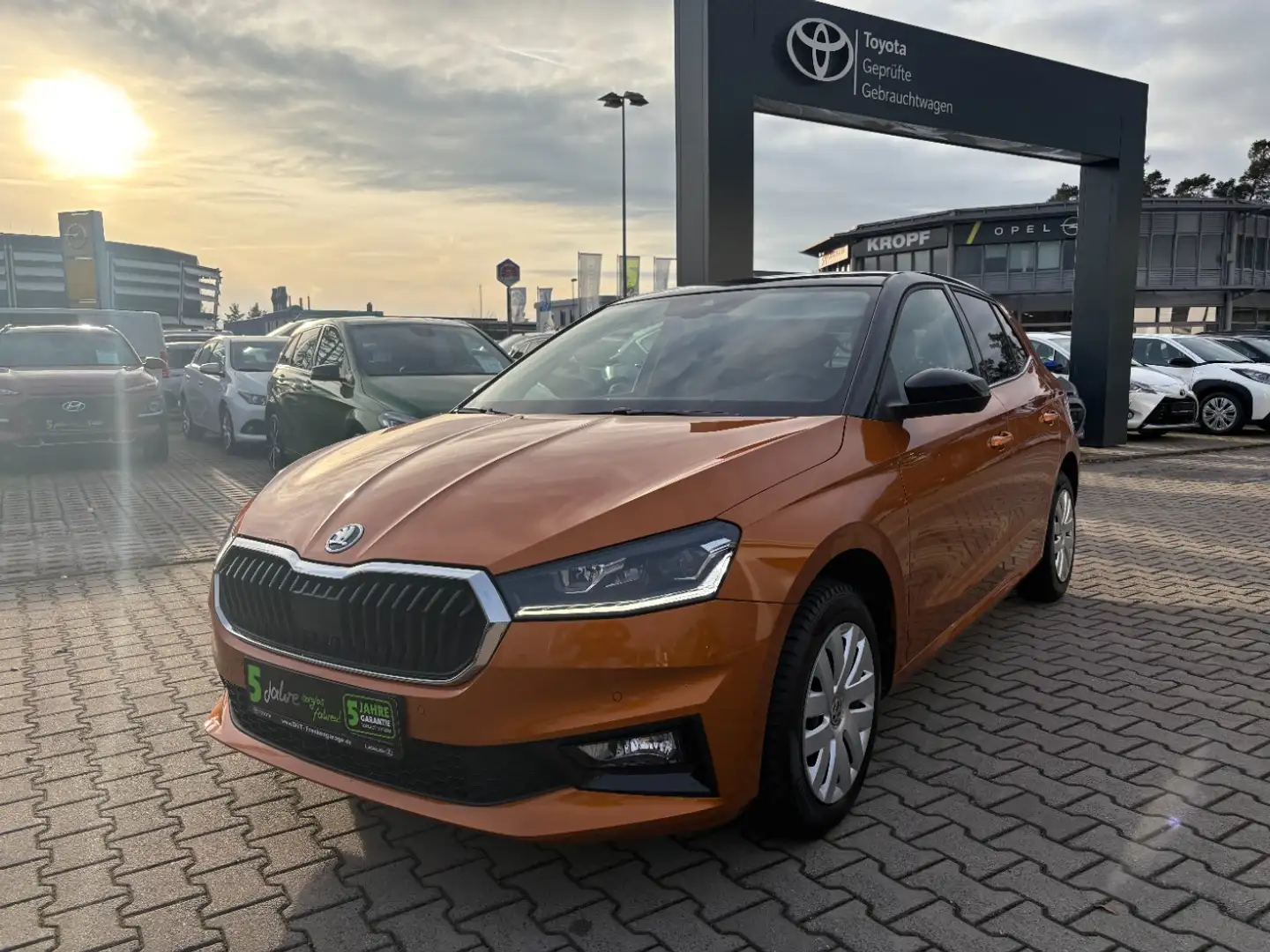 Skoda Fabia 1.0 TSI Style LED, Pano, 8-fach, AppleCarP. Arancione - 2