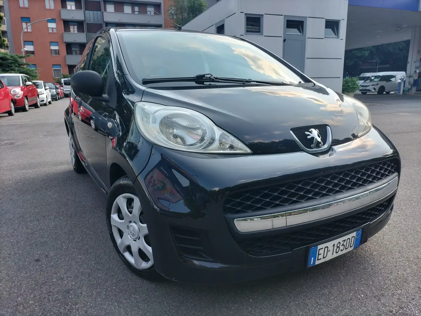 Peugeot 107 OCCASIONE Noir - 1