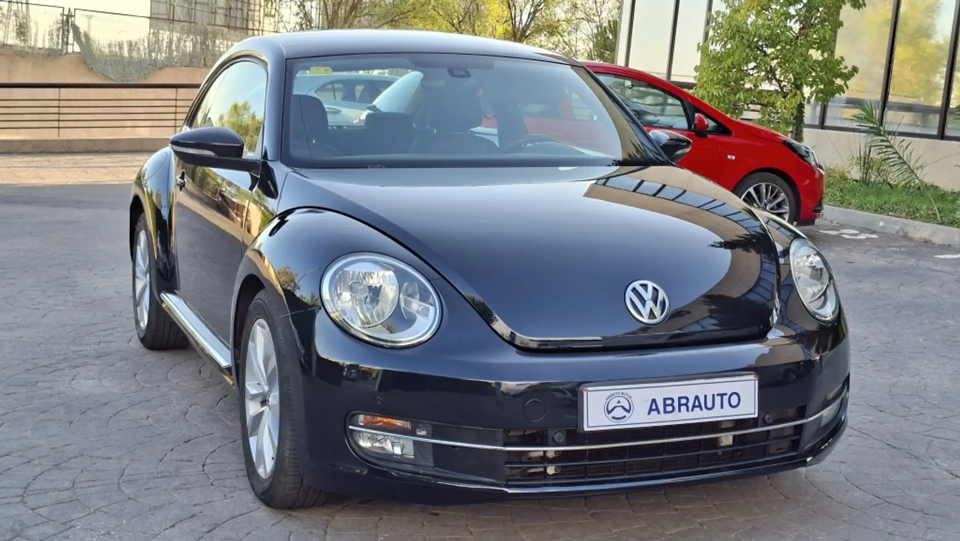 Volkswagen Beetle 2.0TDI Design 110 - 2
