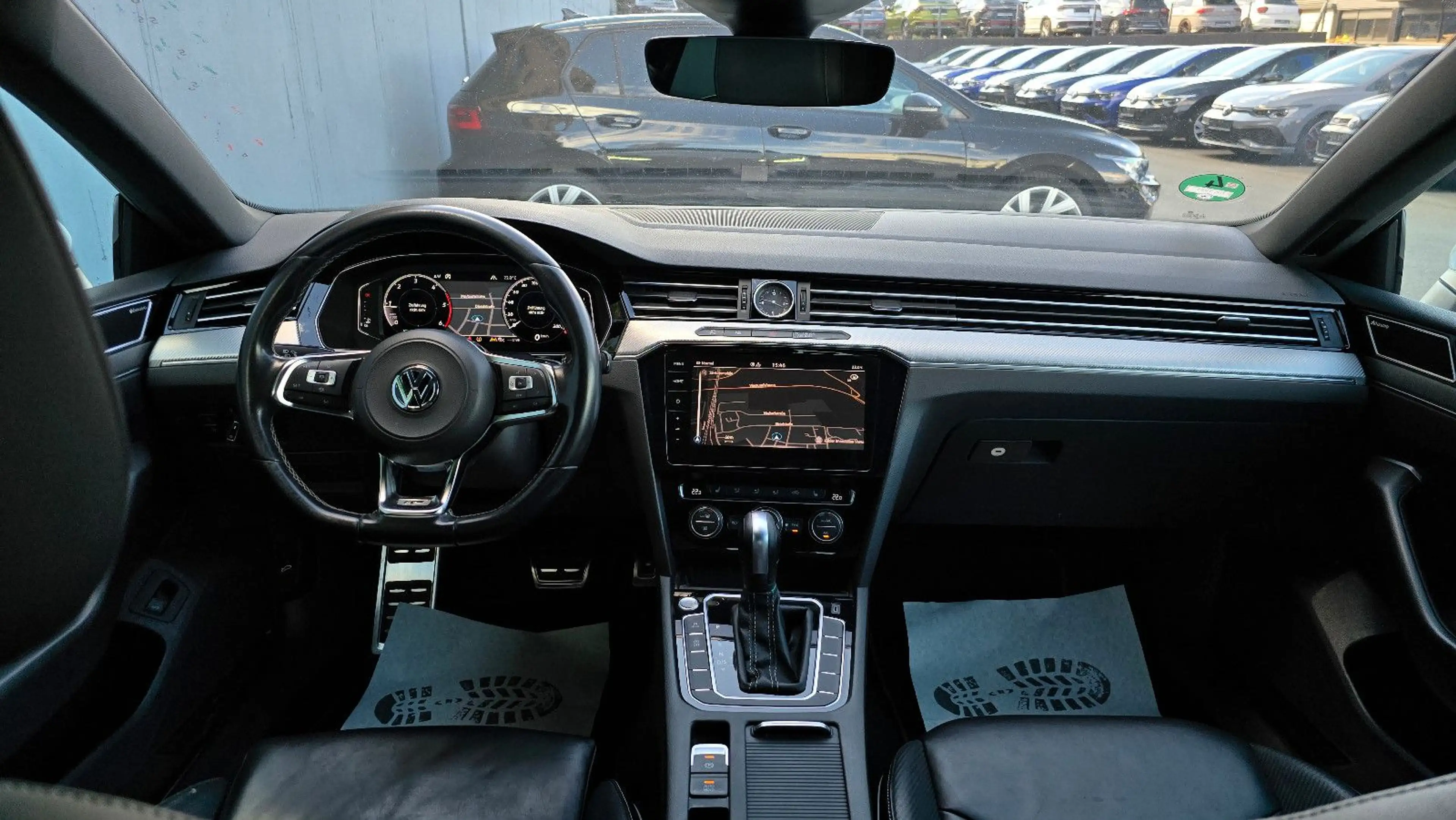 Volkswagen Arteon 2.0 TDI DSG 4M 3 x R-Line Pano/Leder/360* — photo 5