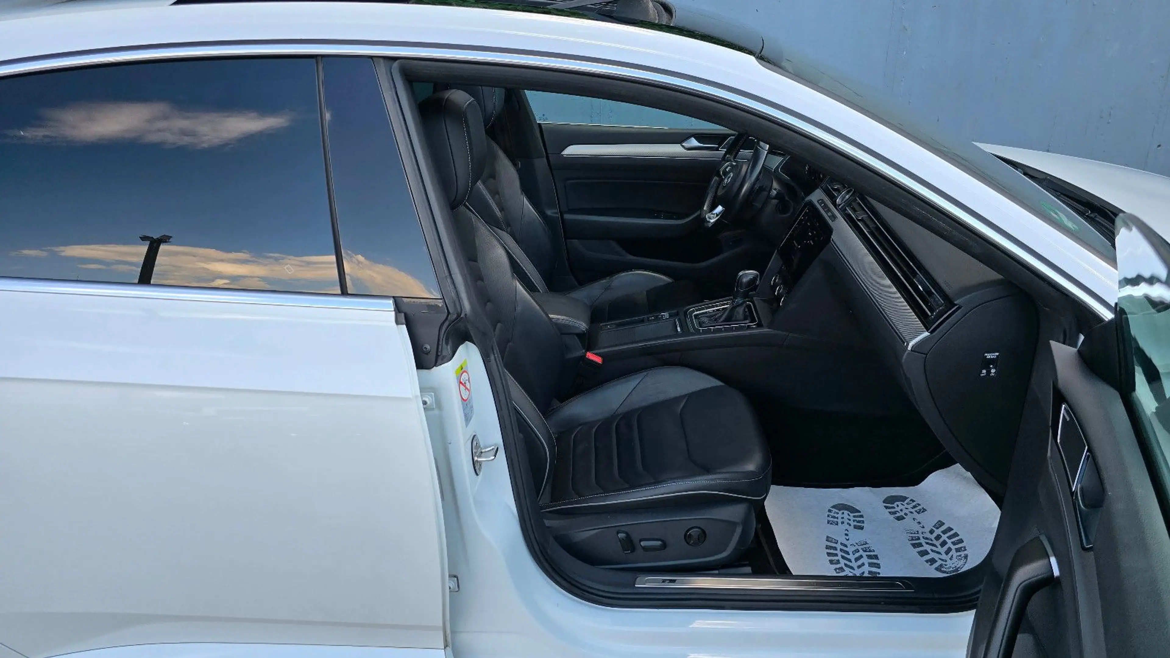 Volkswagen Arteon 2.0 TDI DSG 4M 3 x R-Line Pano/Leder/360* — photo 7