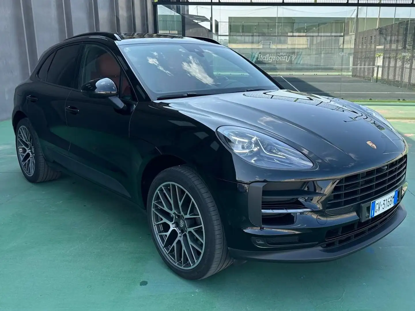 Porsche Macan Macan 2.0 245cv pdk- RESTYLING- GANCIO TRAINO Nero - 2