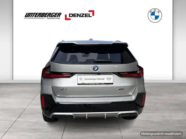 BMW X1 view 5