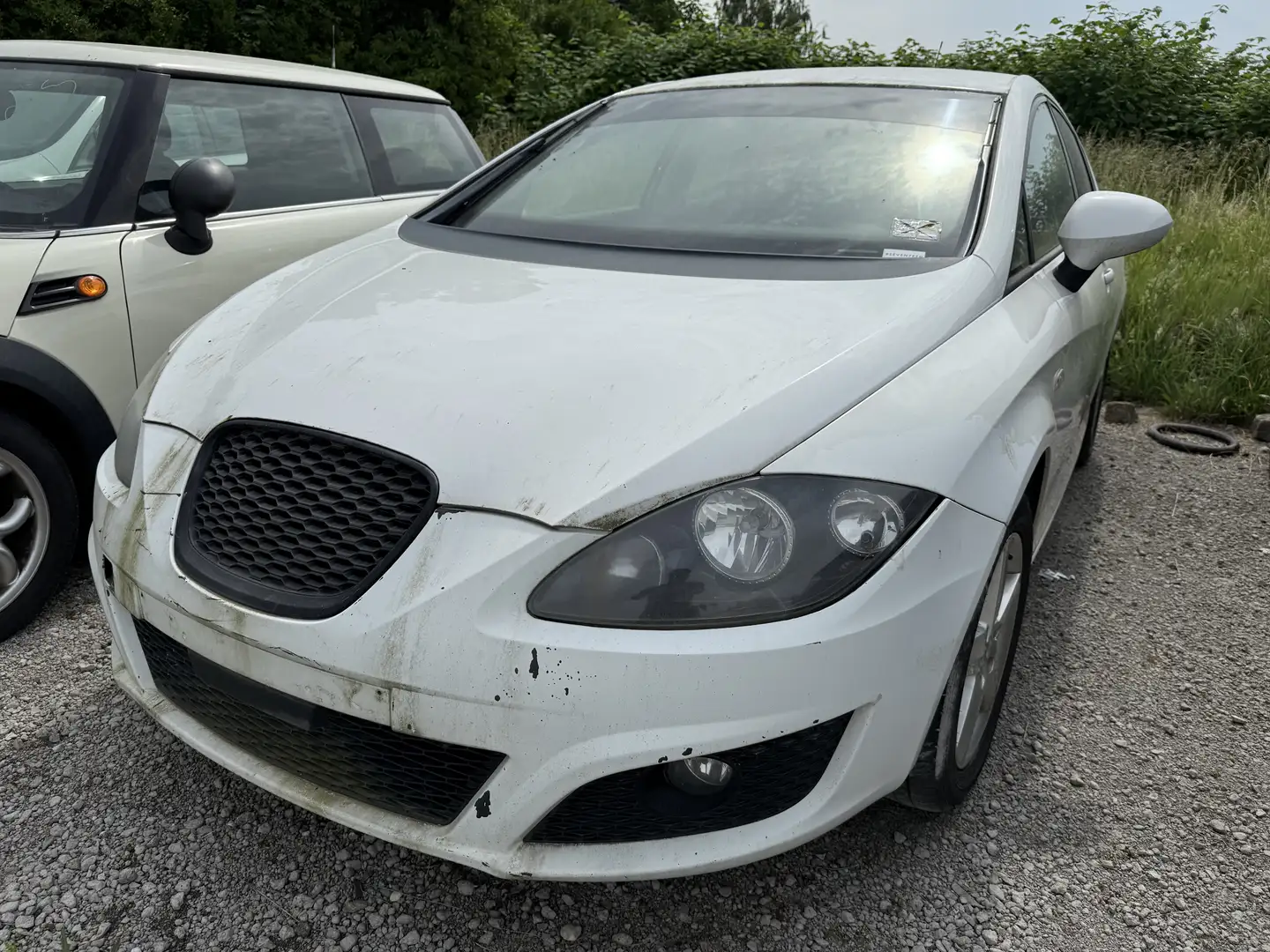 SEAT Leon 1.6 CR TDi Ultima Reference DPF MOTEUR CASSÉ!!! - 1
