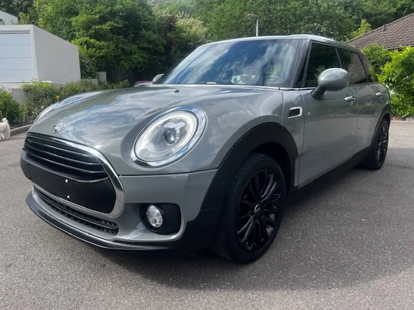 MINI One Clubman Chili/2Hd/Sportsitze/LED/RFK/17"Alu/PDC/TRAUMHAFT/ Gris - 1
