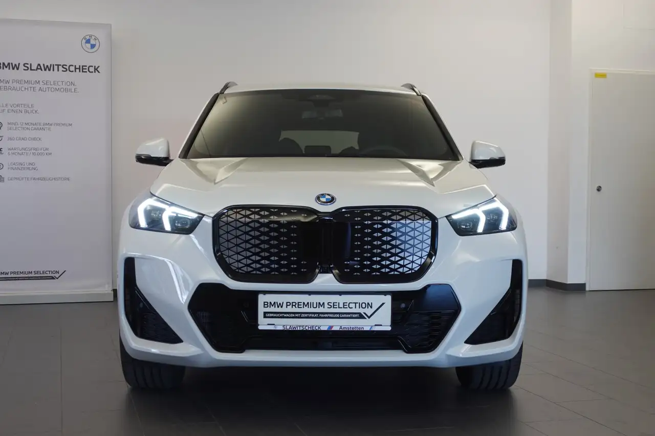 BMW iX1 2026