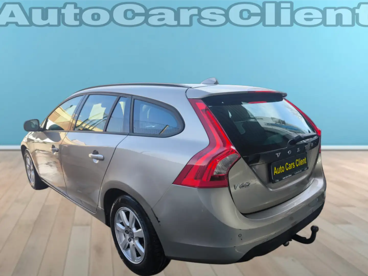 Volvo V60 1.6 DRIVe Kinetic Plateado - 2