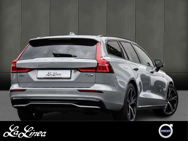 Volvo V60 T6 AWD Ultra Dark