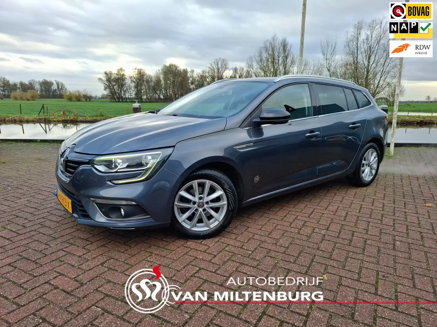 Renault Megane Estate 1.2 TCe Limited Clima Navi Cruise PDC Grijs - 1