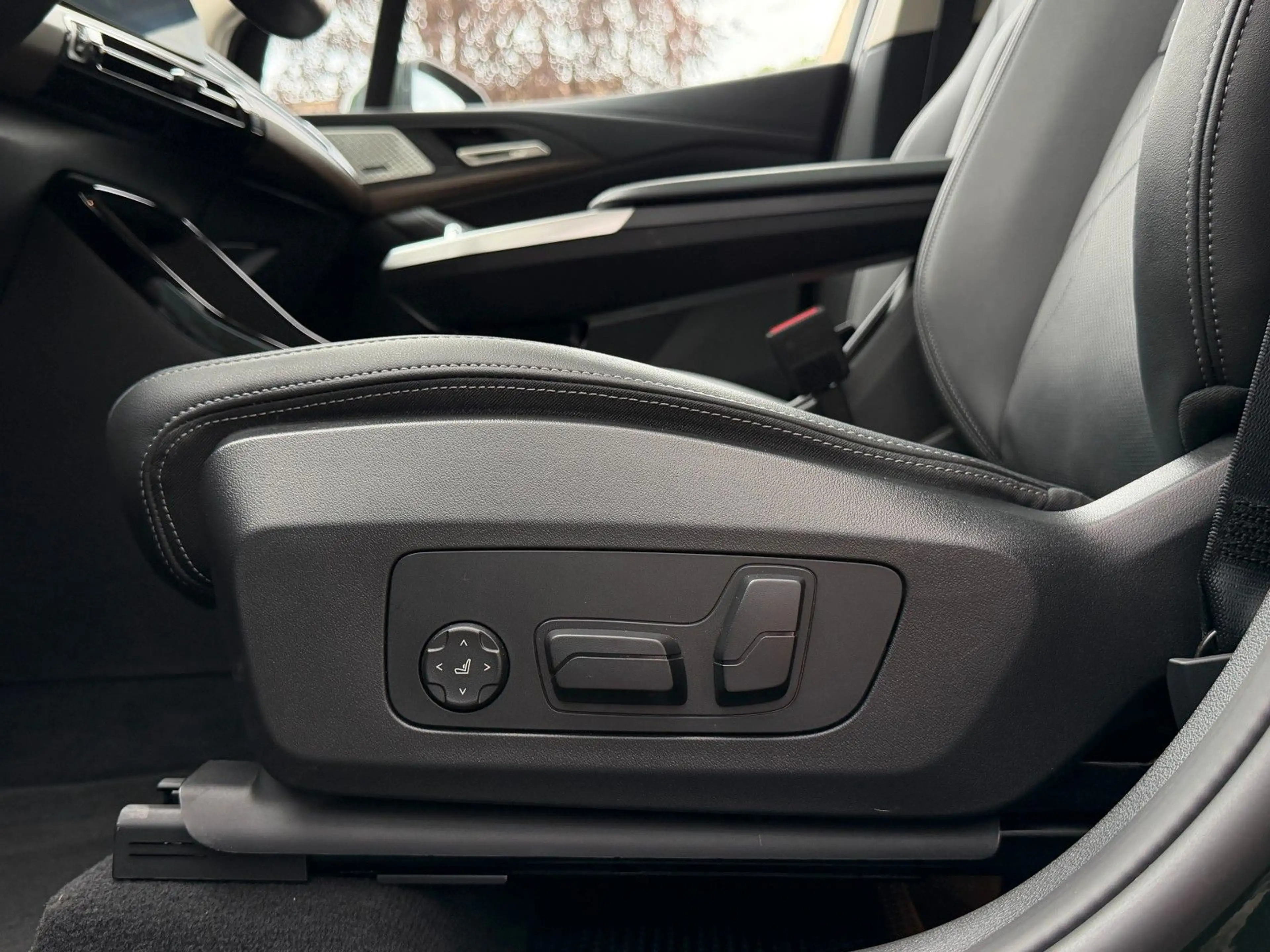 BMW 218 — photo 12