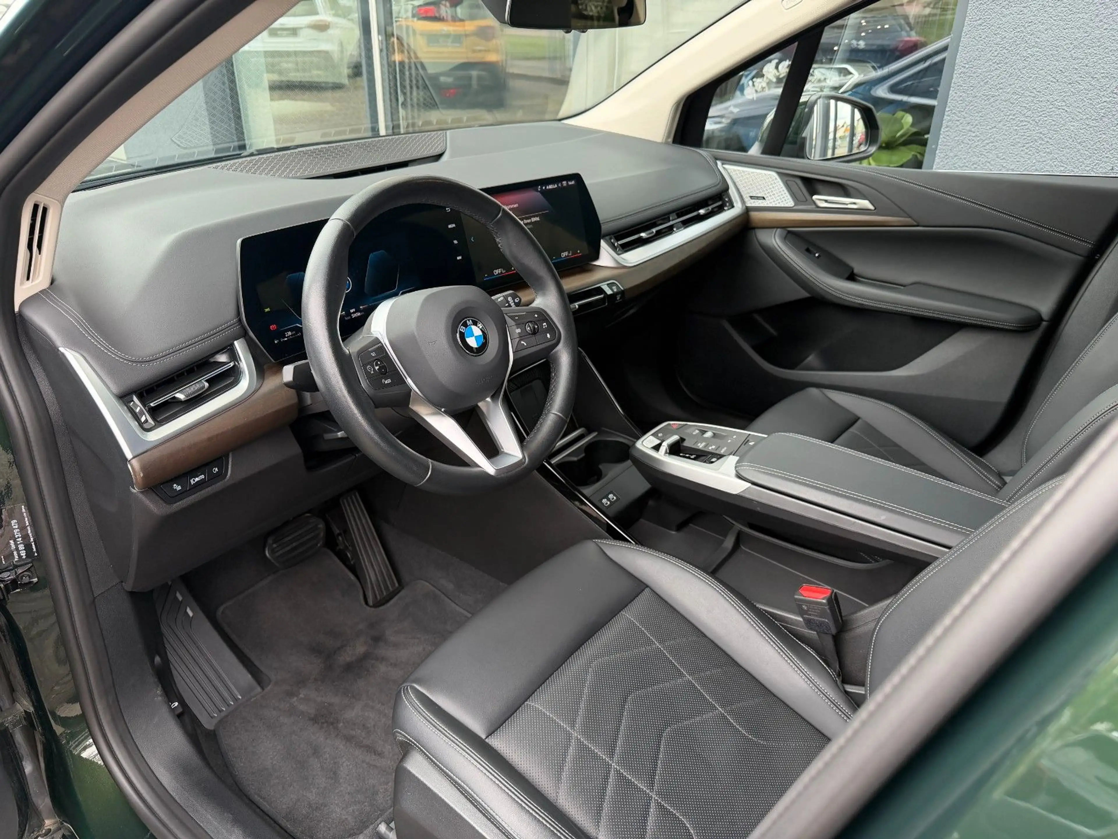 BMW 218 — photo 14