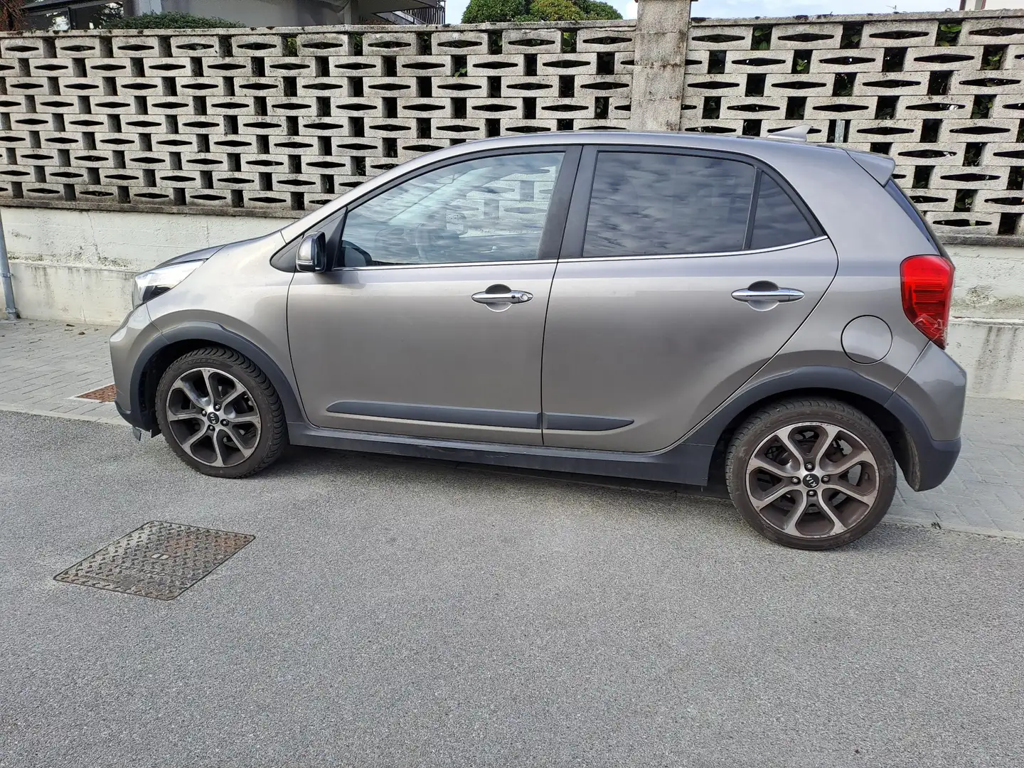 Kia Picanto 1.0 tgdi X Line - 2