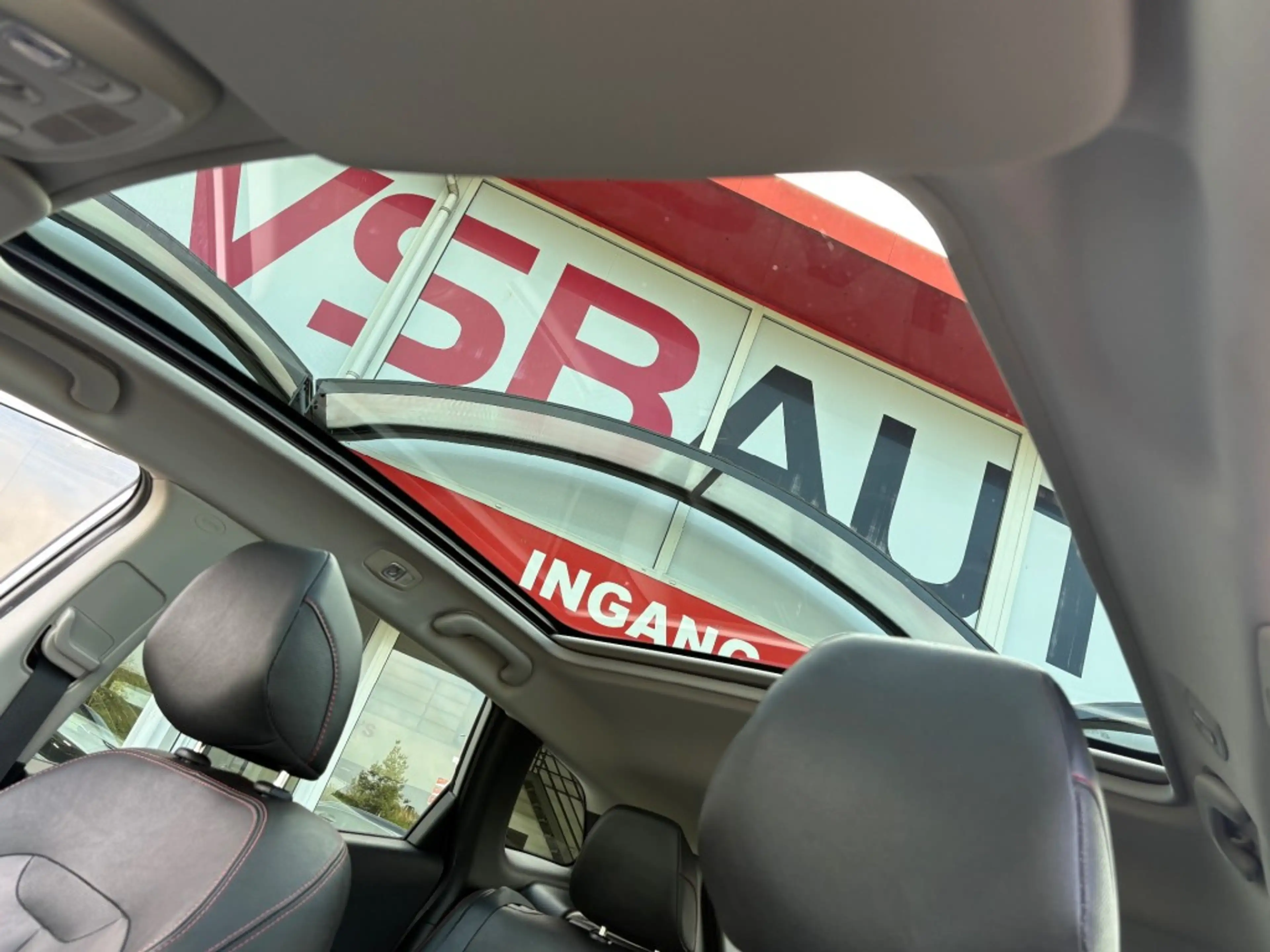 Renault Kadjar 1.2 TCE AUT. 130PK BOSE BLACK-EDITION LEER PANO-DA — photo 10