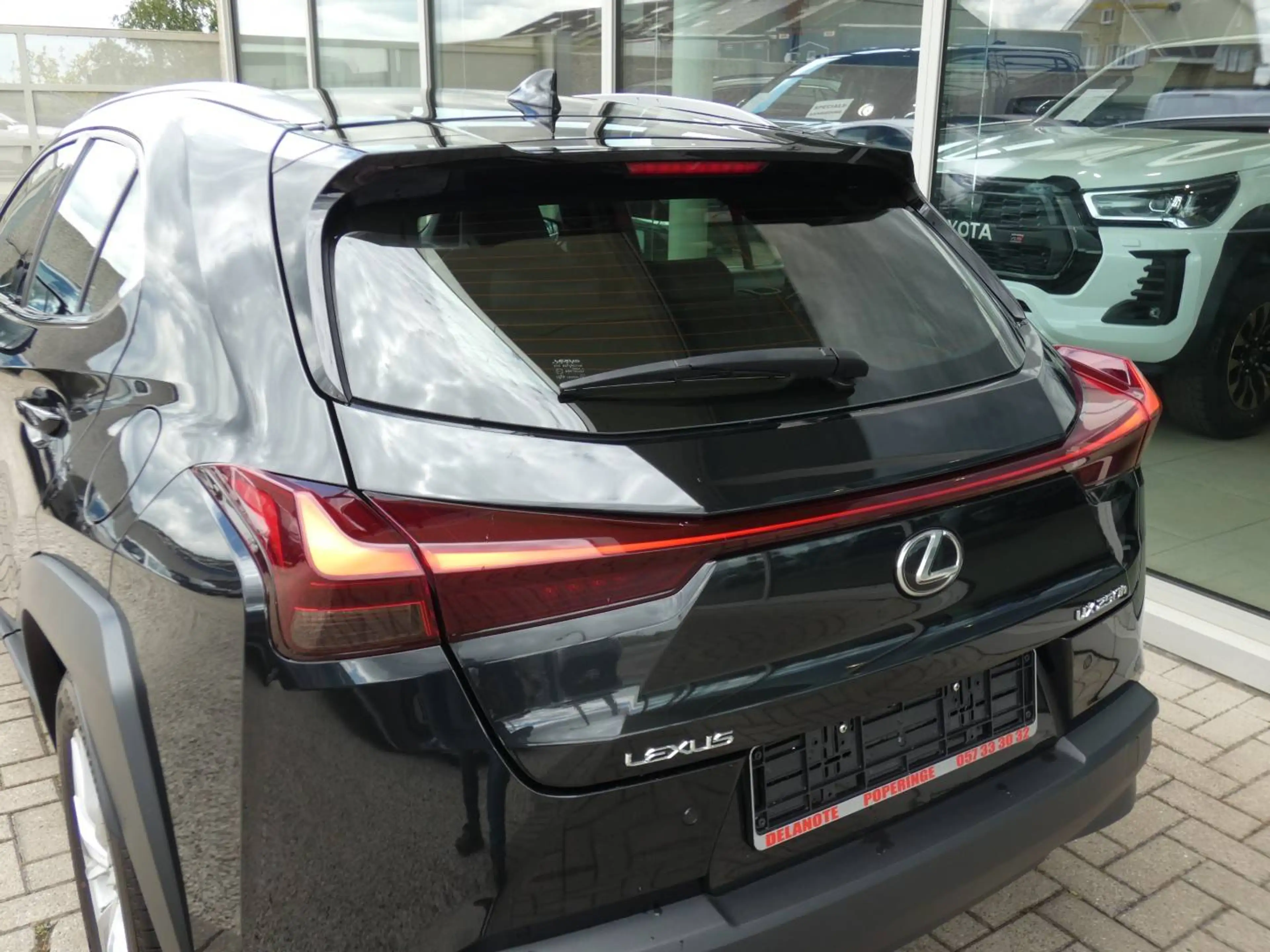 Lexus UX 250h HYBRID +ZWART LEDER +Zetelverwarming +Dodehoek +GPS +Parkeersensoren V&A +Camera — photo 7