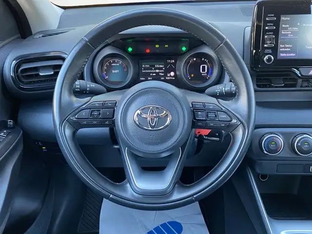 Toyota Yaris view 10