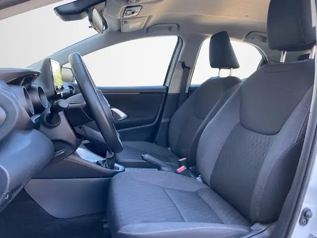 Toyota Yaris view 9
