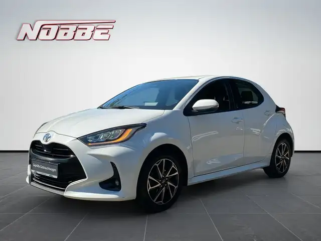 2022 Toyota Yaris in White for sale