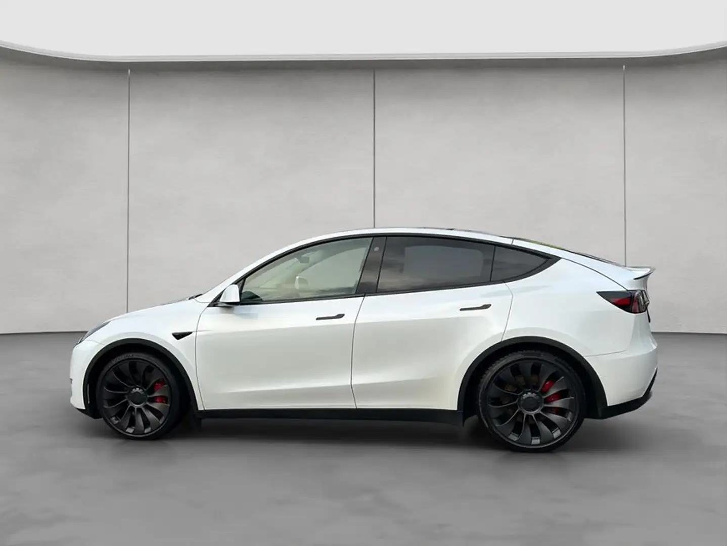 Tesla Model Y Performance Dual Motor AWD Weiß - 2