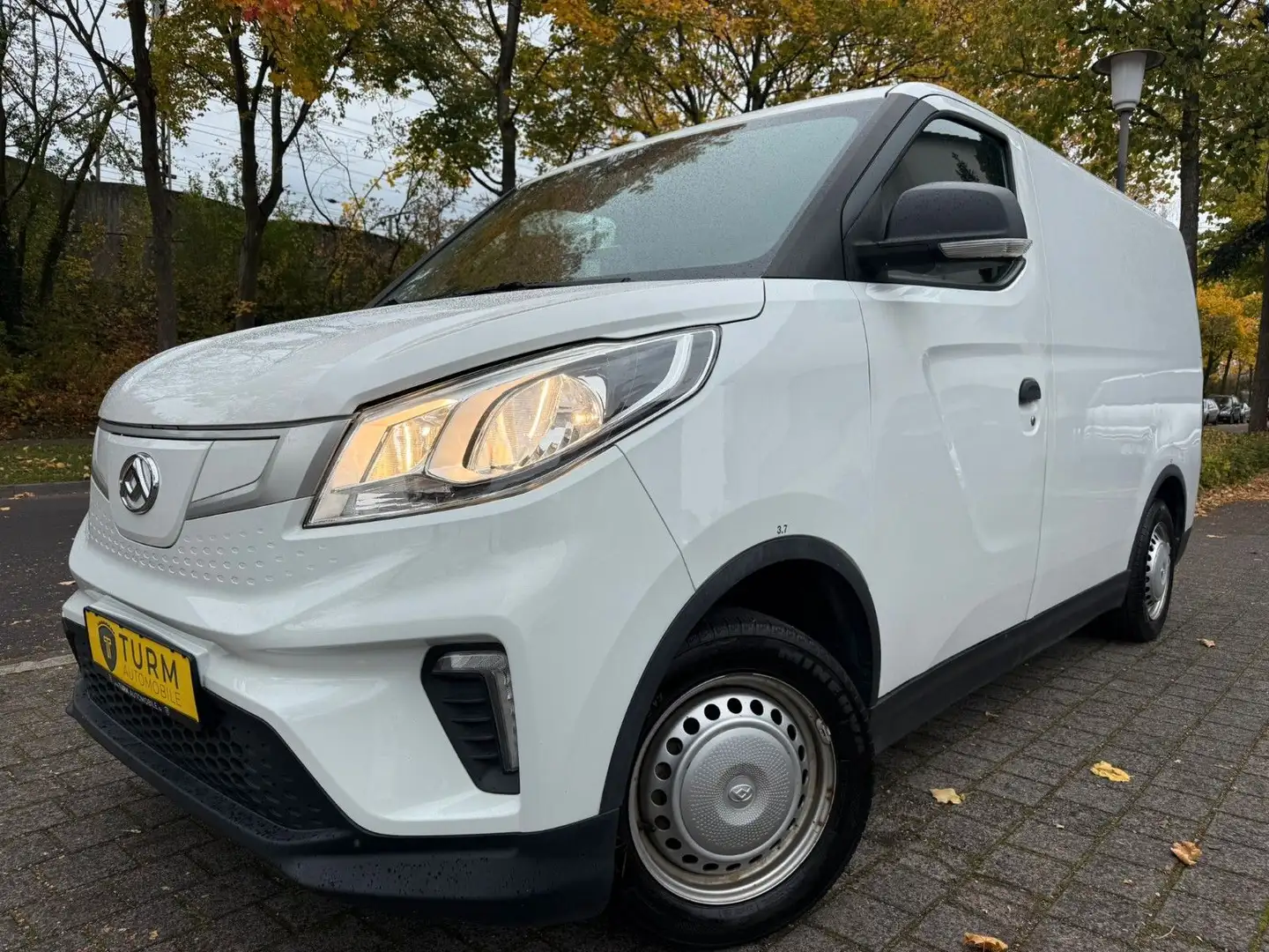 Maxus eDeliver 3 Kasten L1H1 35kWh|CCS|Standhzg|Kamera Weiß - 1