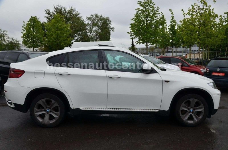 BMW X6 xDrive40d*PANO*Sitzlüftung*Soft*Händler-Expor — photo 4