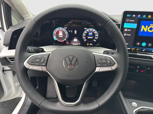 Volkswagen Golf view 11