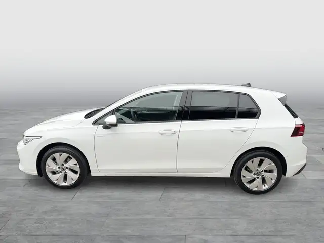 Volkswagen Golf view 3
