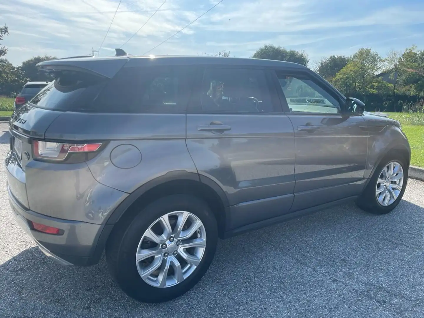 Land Rover Range Rover Evoque SE Dynamic - 2