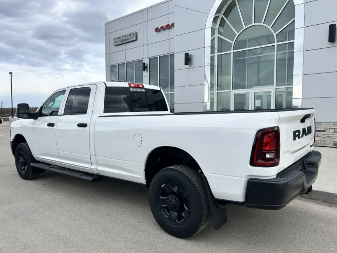 RAM 3500 снимка RAM 3500