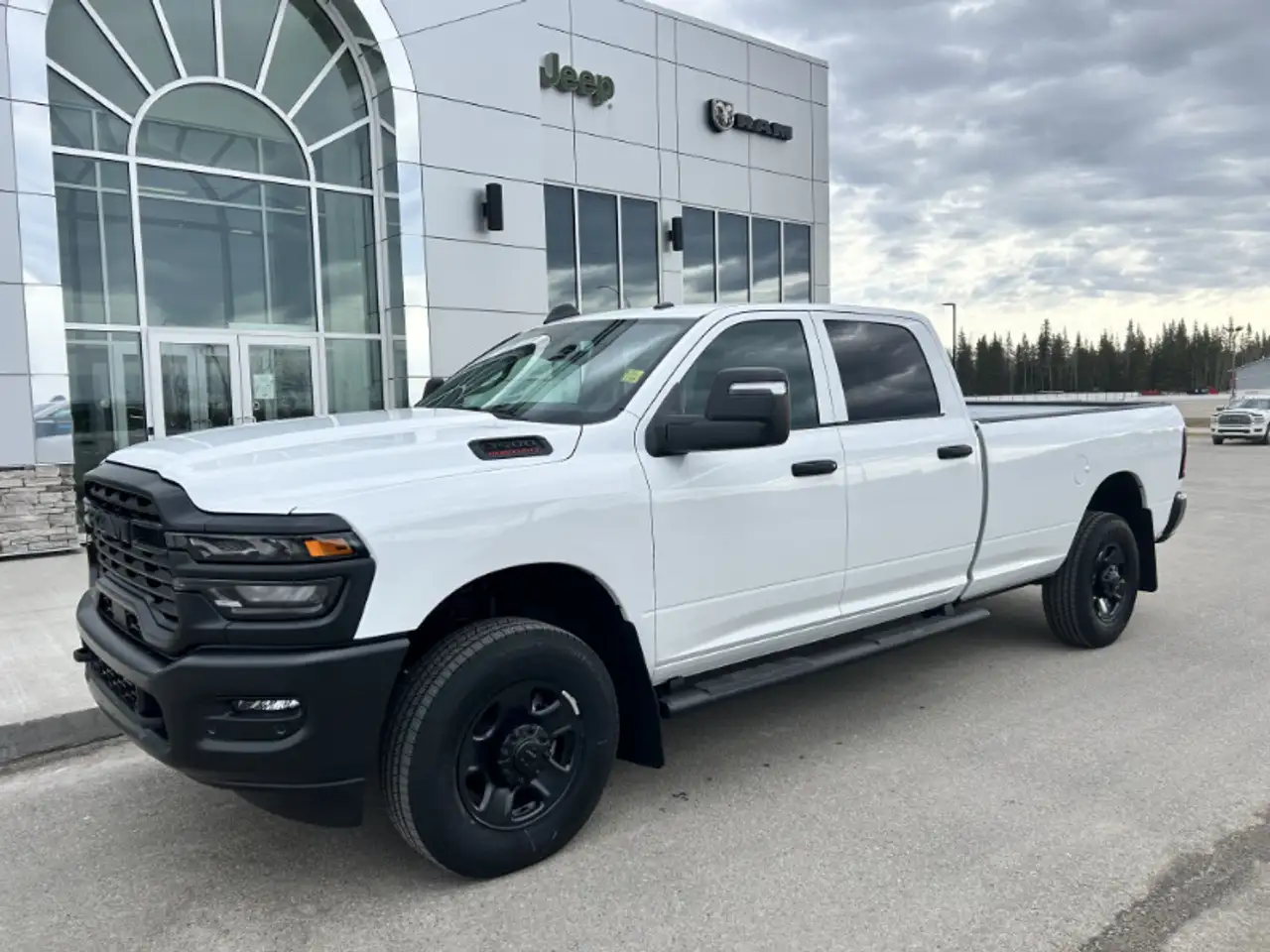 RAM 3500 снимка RAM 3500