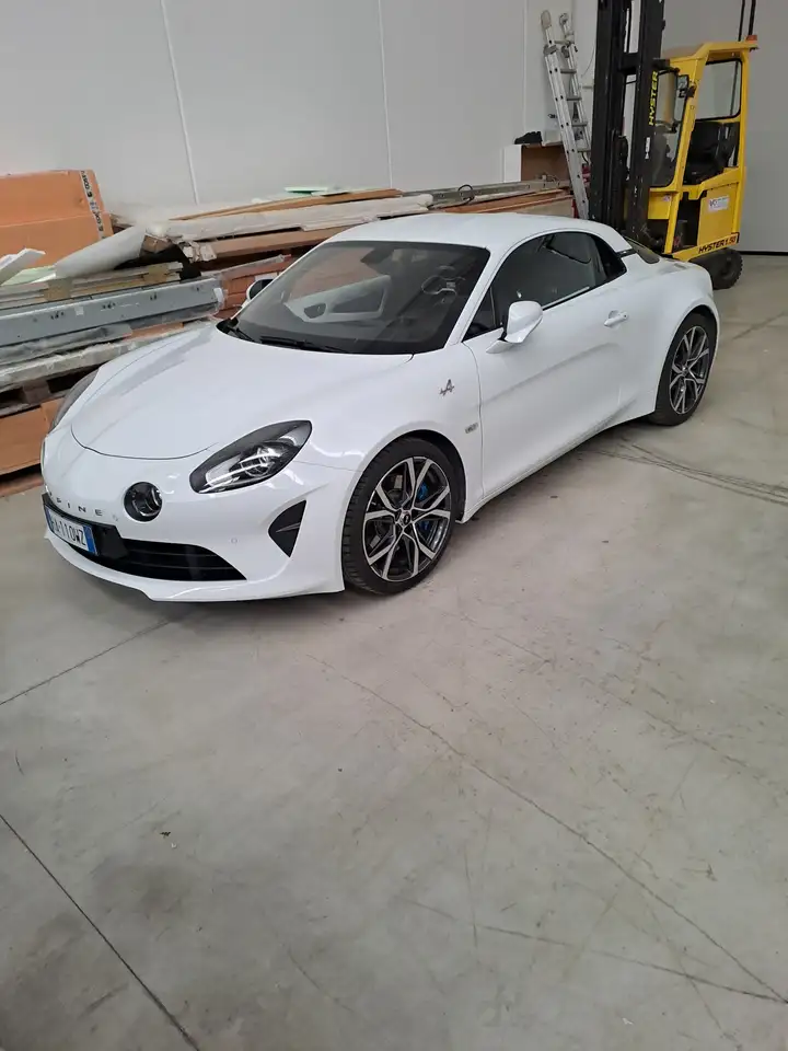 Alpine A110 2025