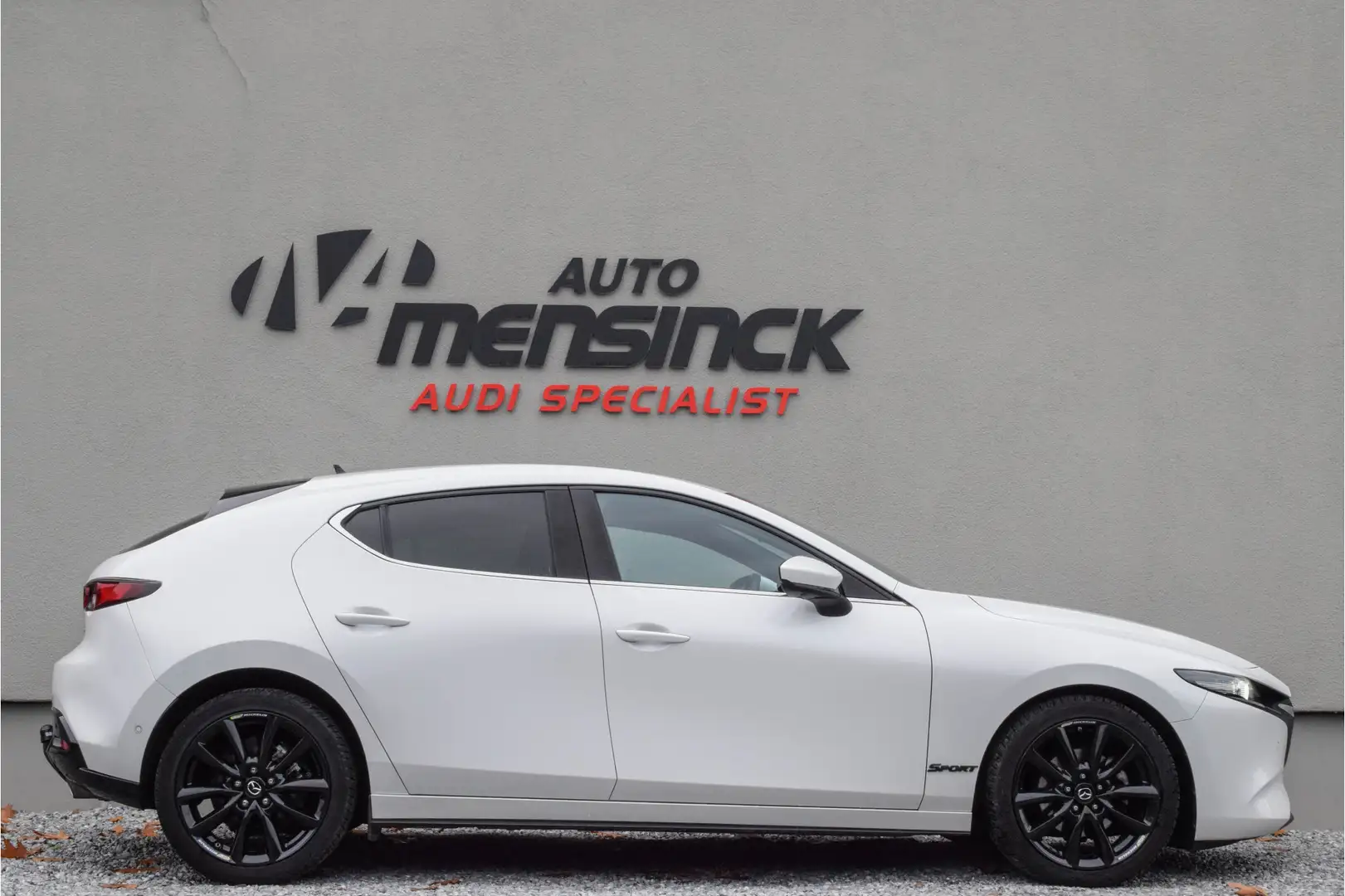 Mazda 3 2.0 e-SkyActiv-X M Hybrid 180 Luxury Wit - 2