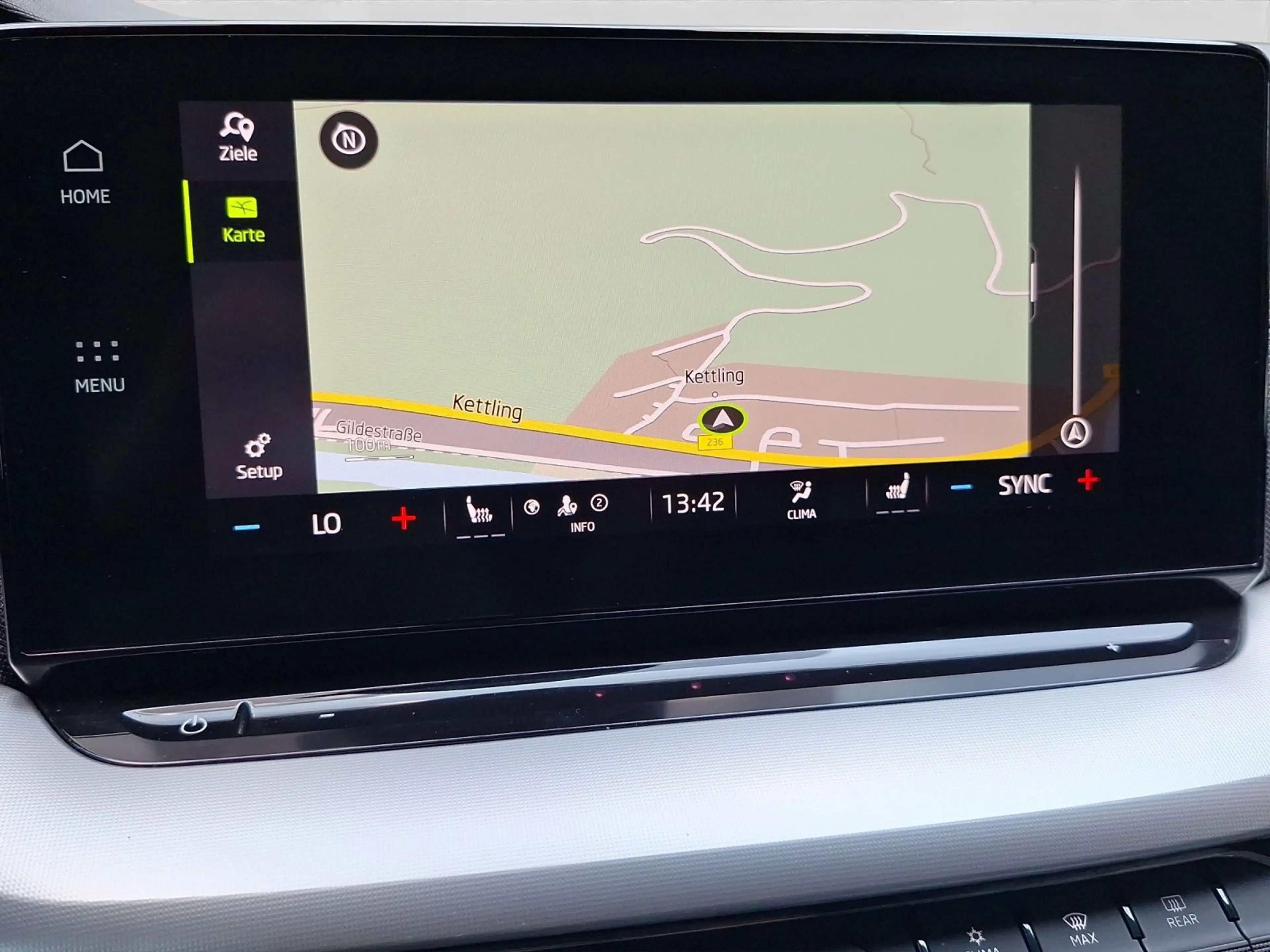 Skoda Octavia Combi 1.5 TSI DSG STYLE KAMERA LED LM17 — photo 12