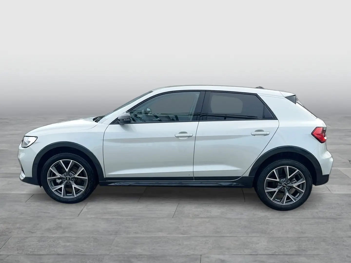 Audi A1 30 TFSI intense Silber - 2