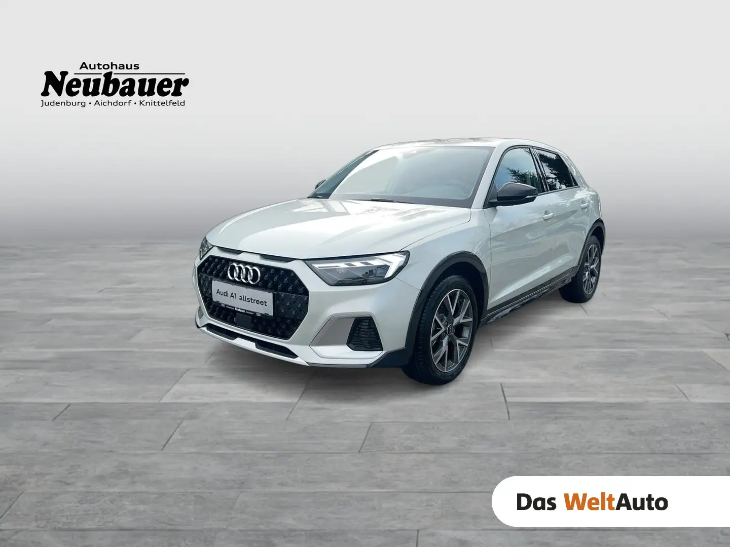 Audi A1 30 TFSI intense Silber - 1