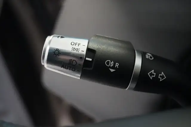 Land Rover Range Rover Evoque view 14