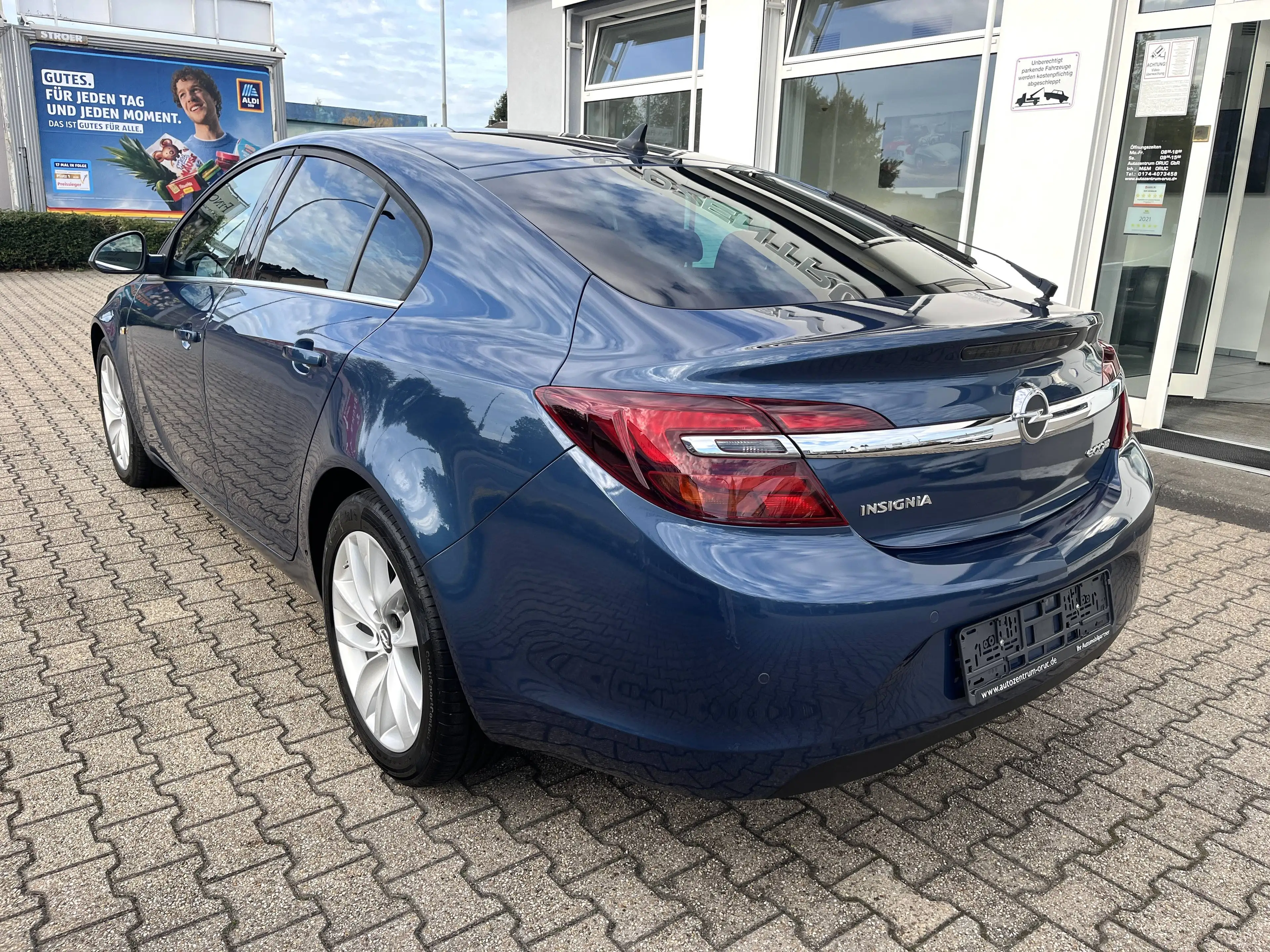 Opel Insignia 1.6 DI Sport *Xenon*Navi*AHK* — photo 4