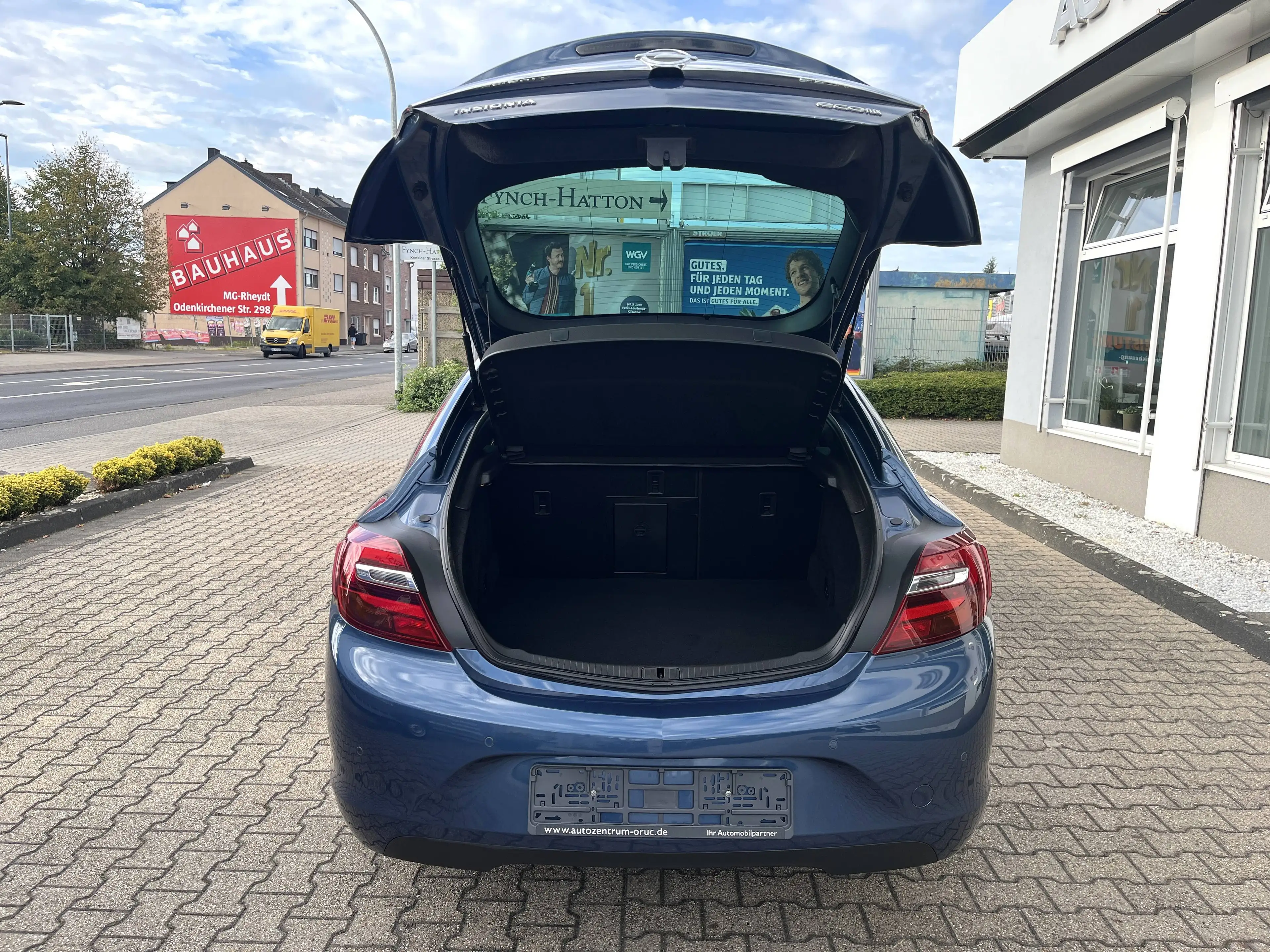 Opel Insignia 1.6 DI Sport *Xenon*Navi*AHK* — photo 9