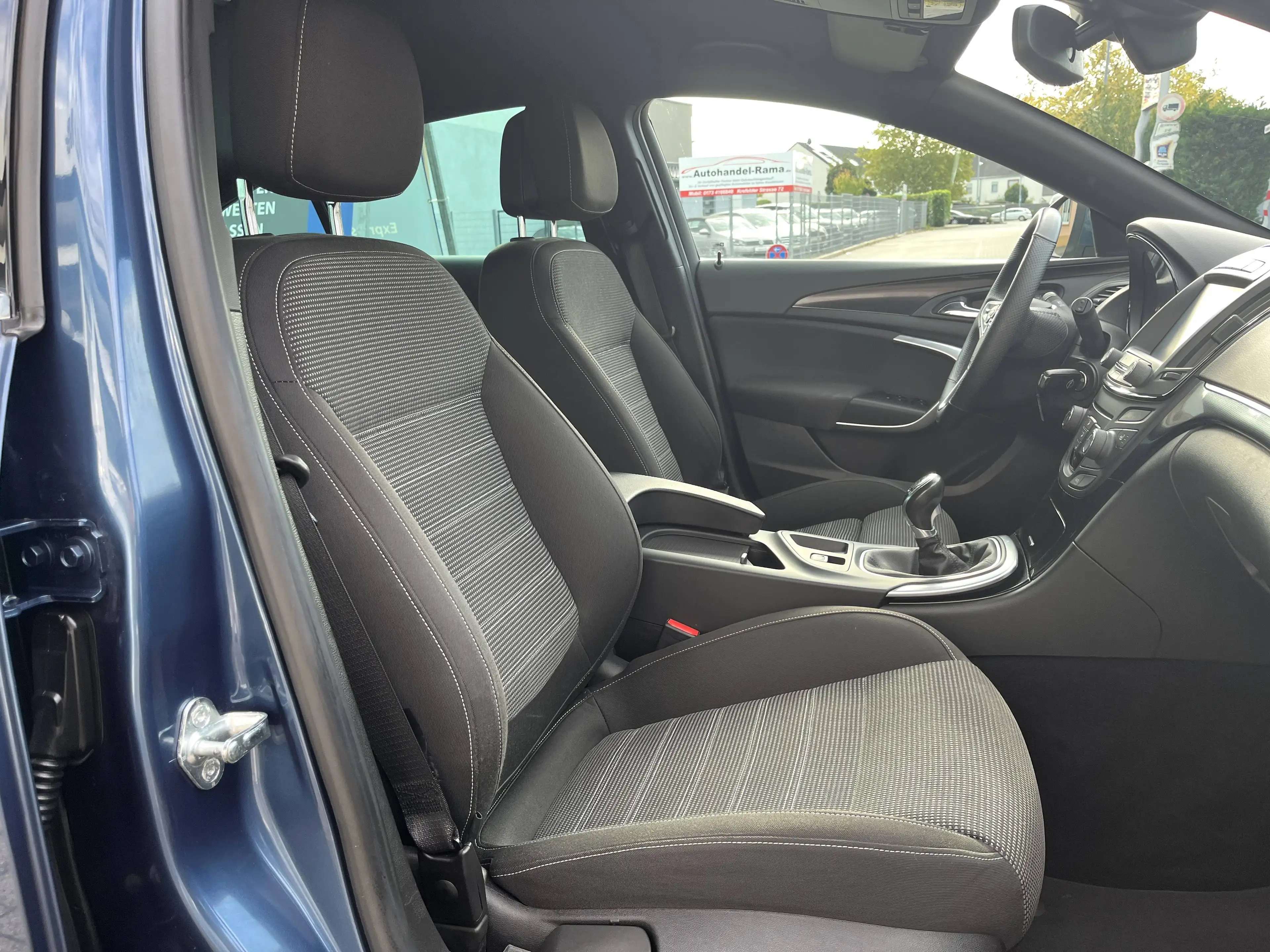 Opel Insignia 1.6 DI Sport *Xenon*Navi*AHK* — photo 7