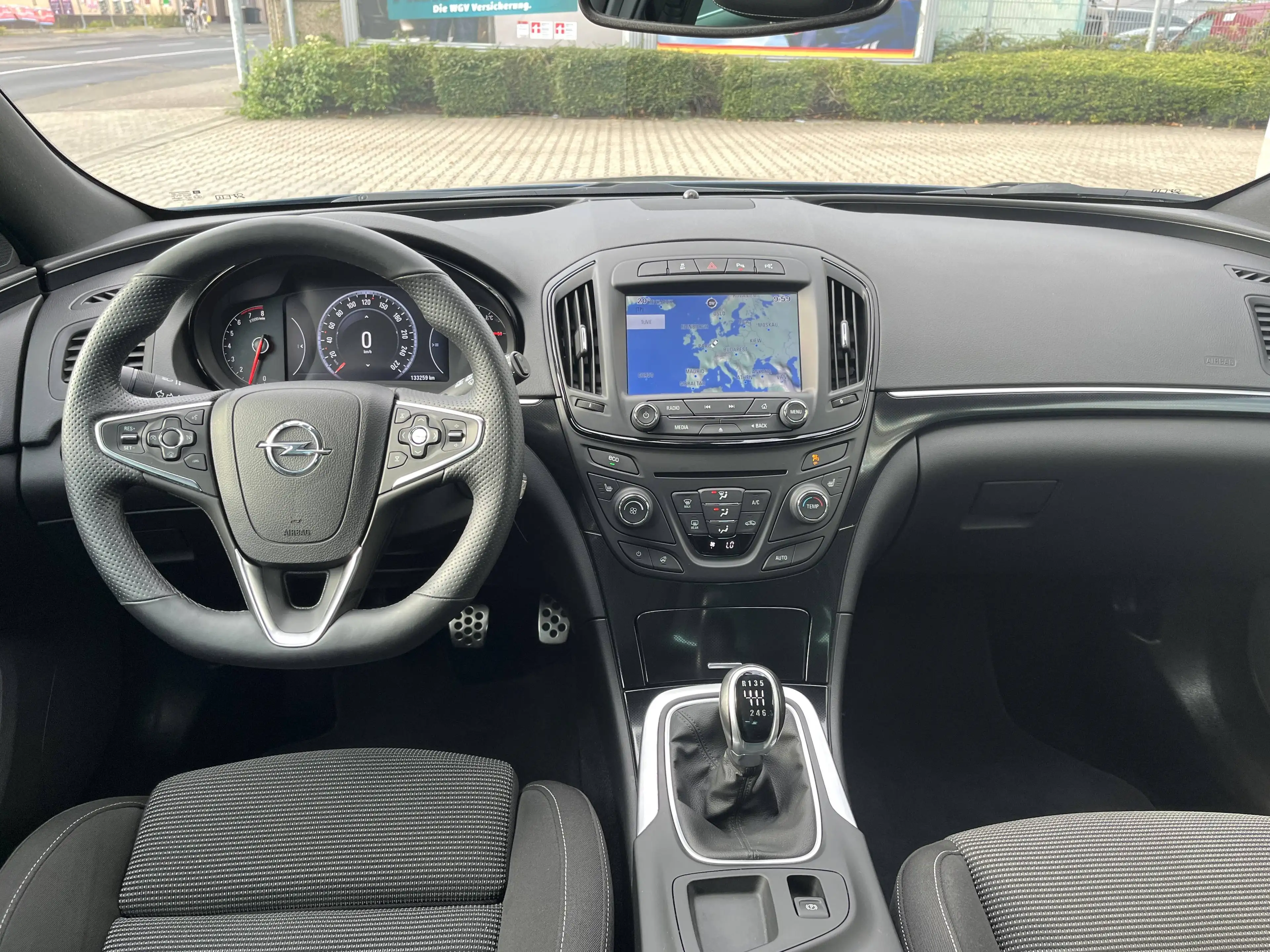Opel Insignia 1.6 DI Sport *Xenon*Navi*AHK* — photo 8