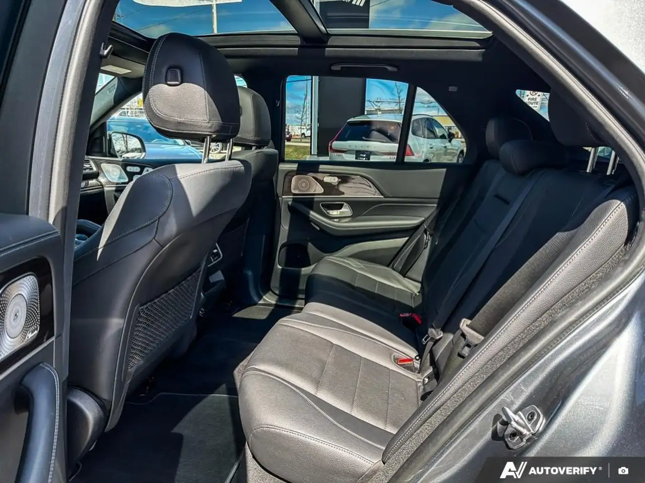 Mercedes-Benz GLE снимка Mercedes-Benz GLE