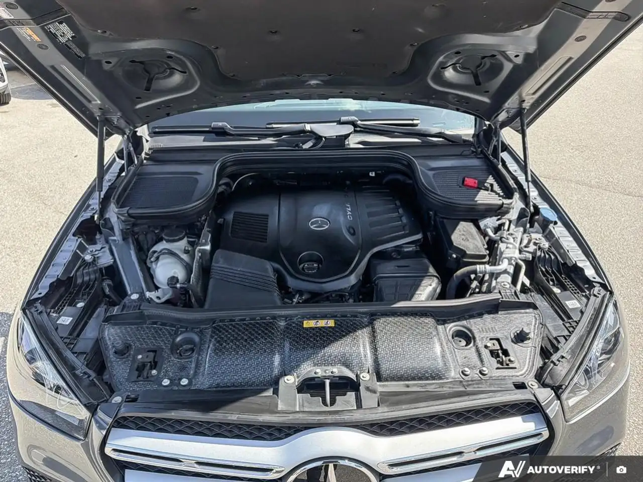 Mercedes-Benz GLE снимка Mercedes-Benz GLE