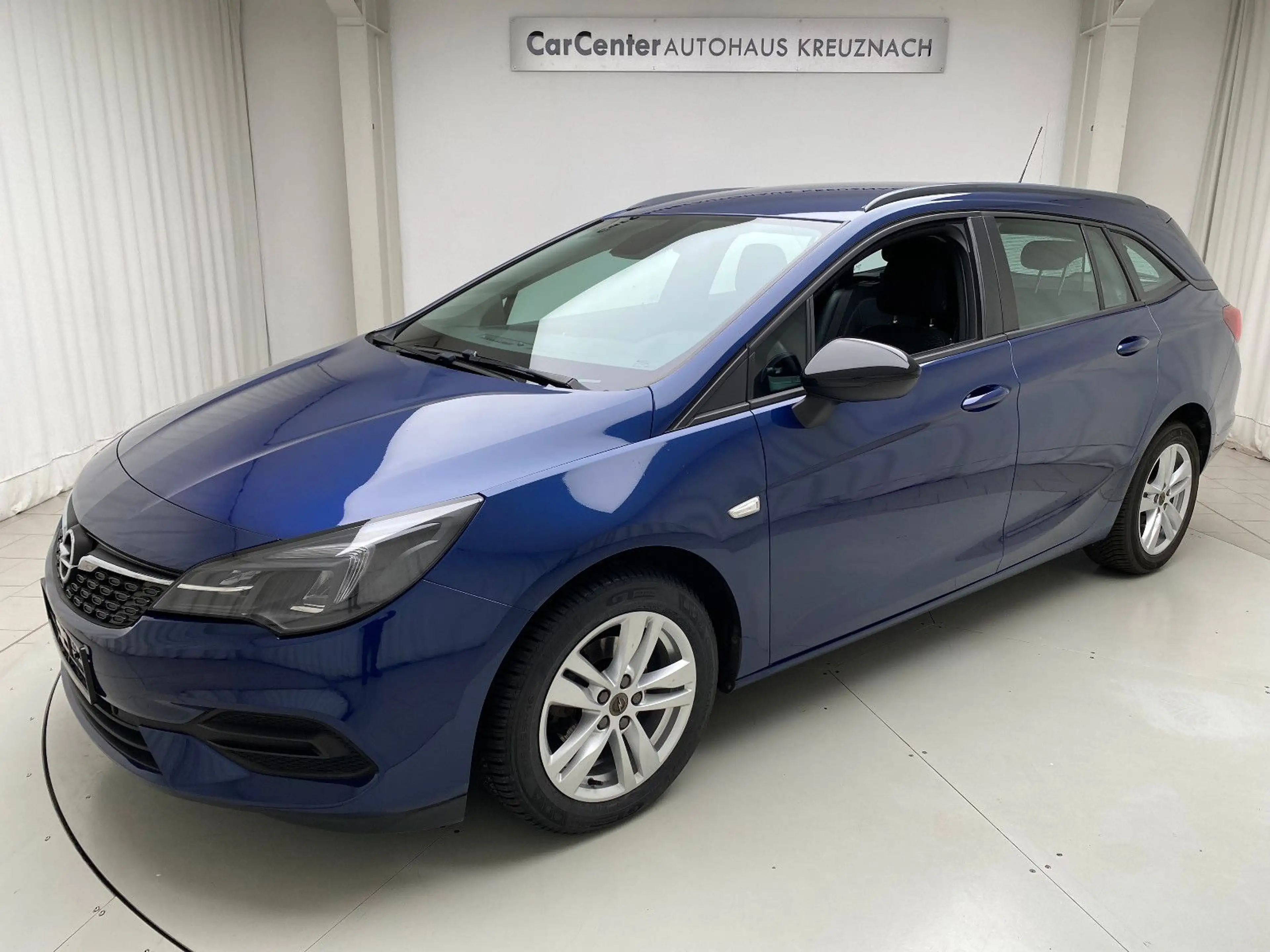 Opel Astra K 1.5 Diesel ST Edition Winterpaket LED — photo 3