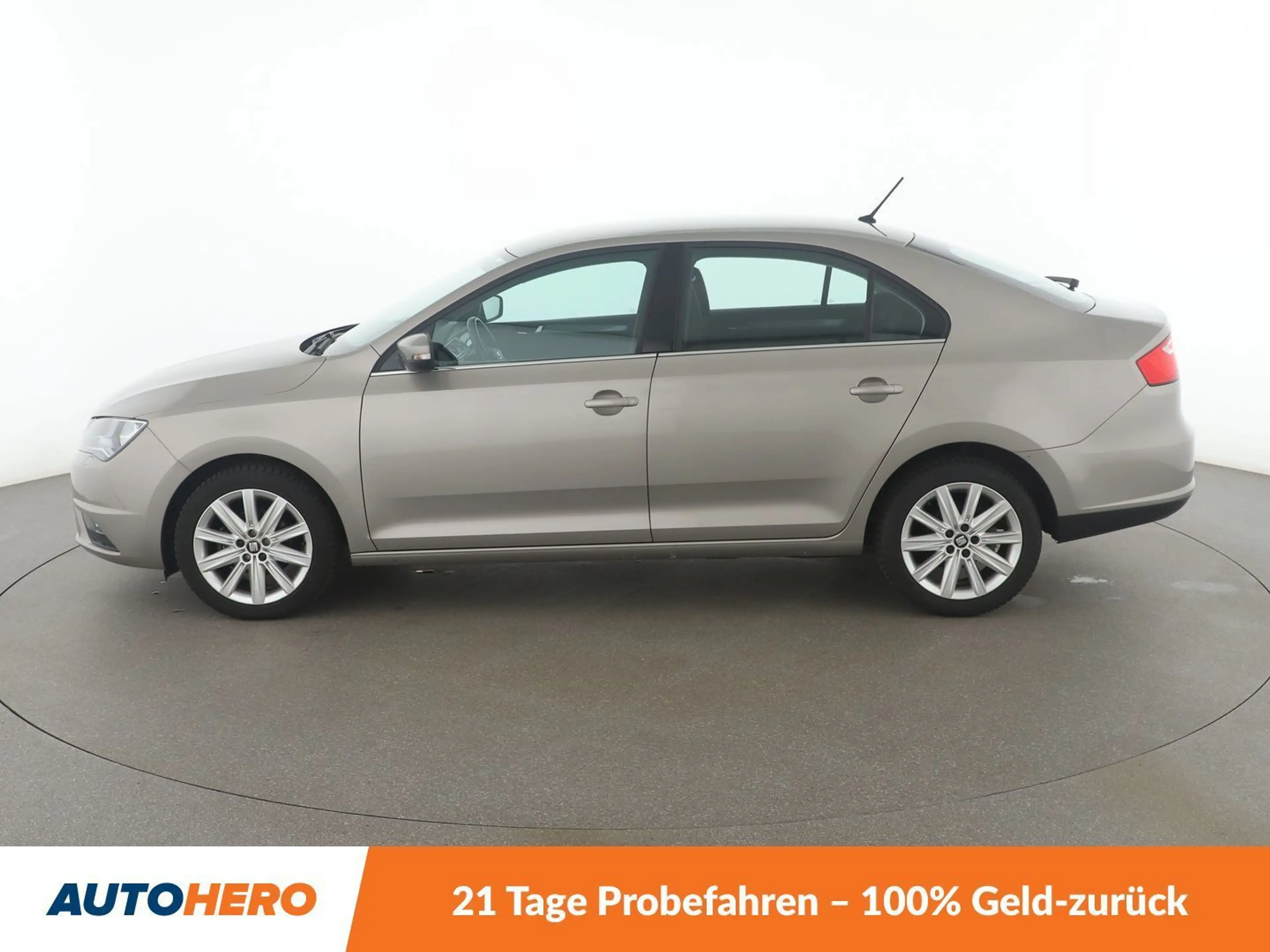 SEAT Toledo 1.0 TSI Style*TEMPO*PDC*SHZ*AHK*ALU*KLIMA* — photo 3