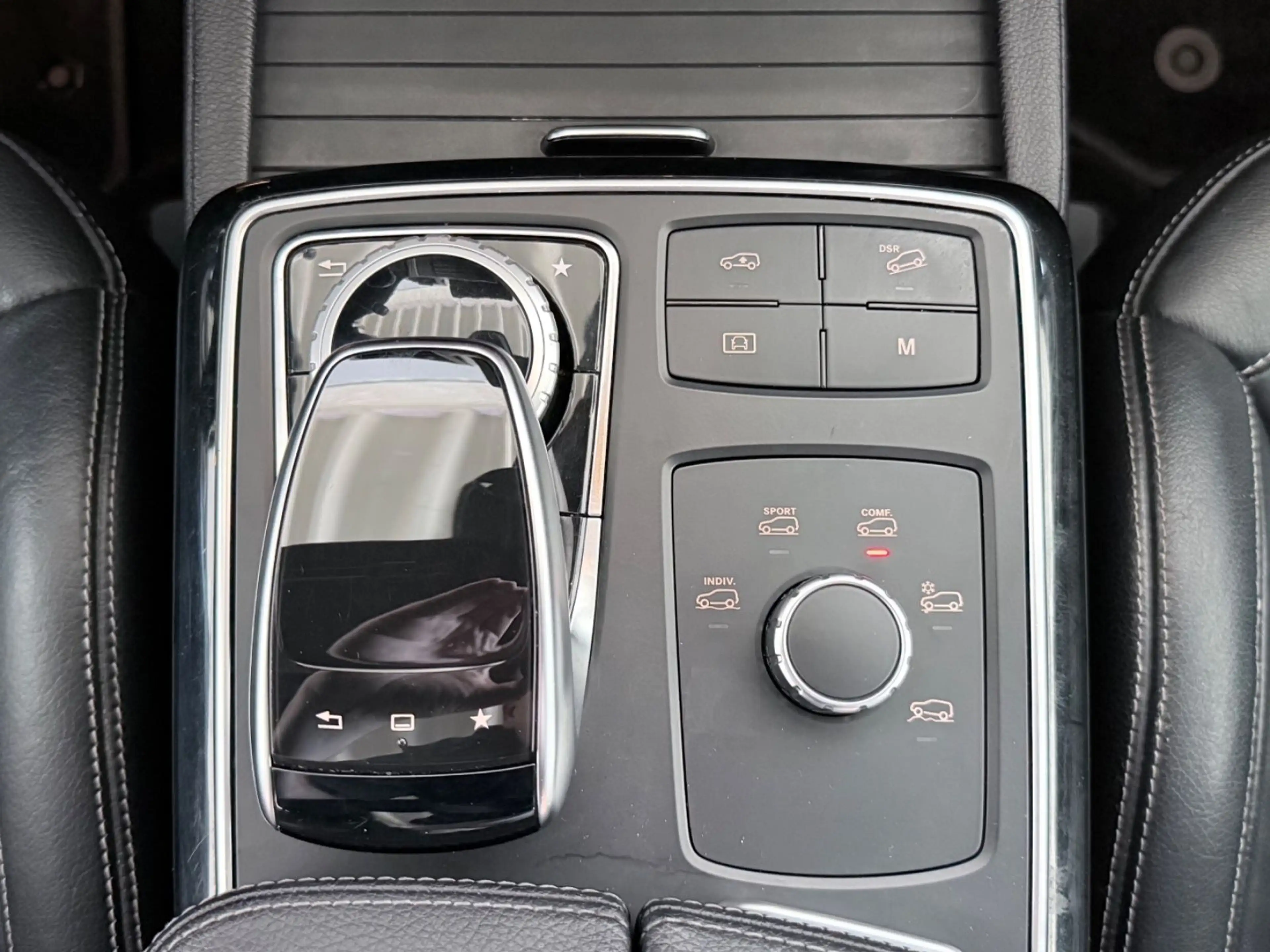 Mercedes-Benz GLS 350 d 4Matic AMG Line *HARMAN*STNDHZNG* — photo 12