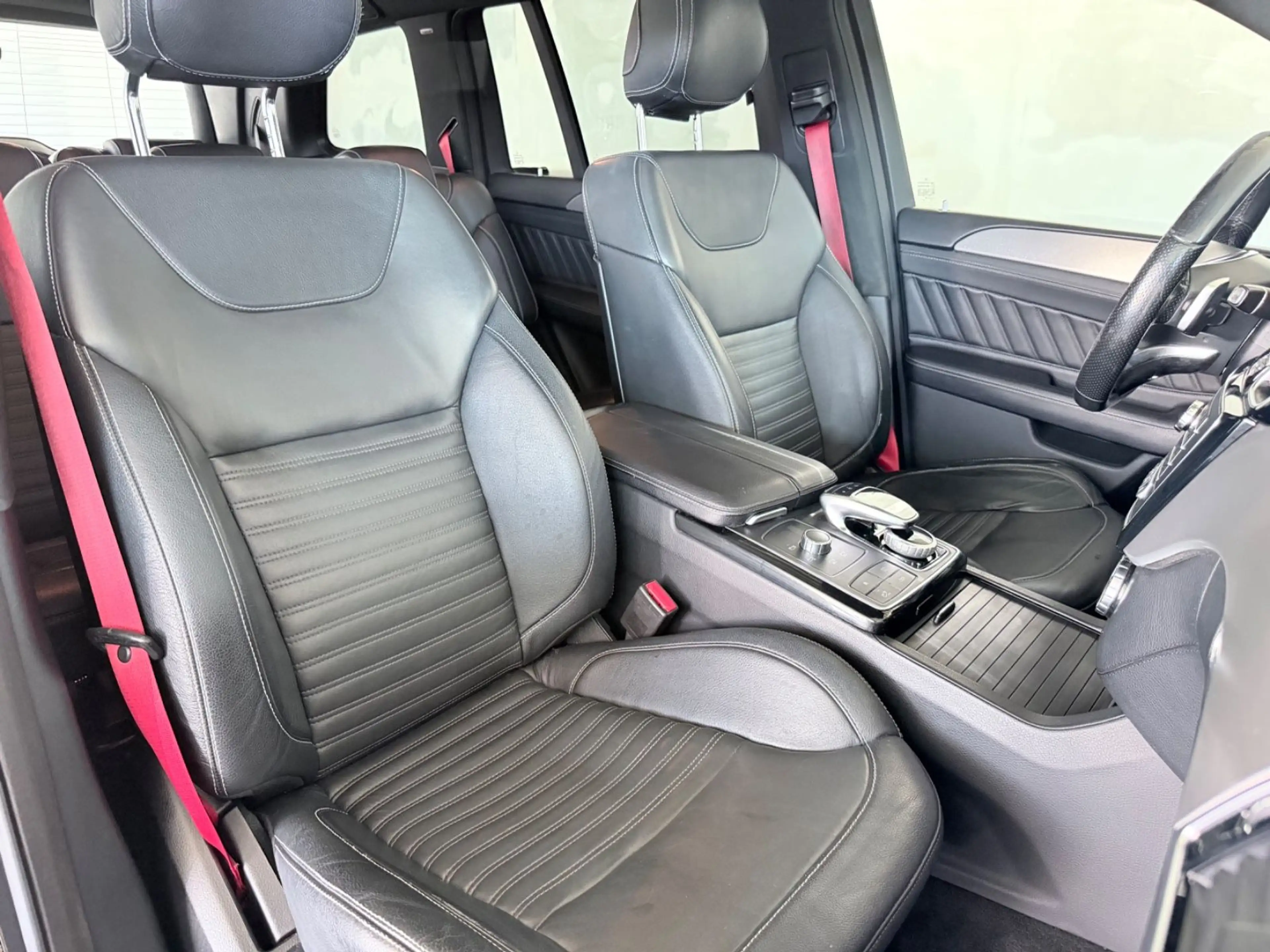 Mercedes-Benz GLS 350 d 4Matic AMG Line *HARMAN*STNDHZNG* — photo 14