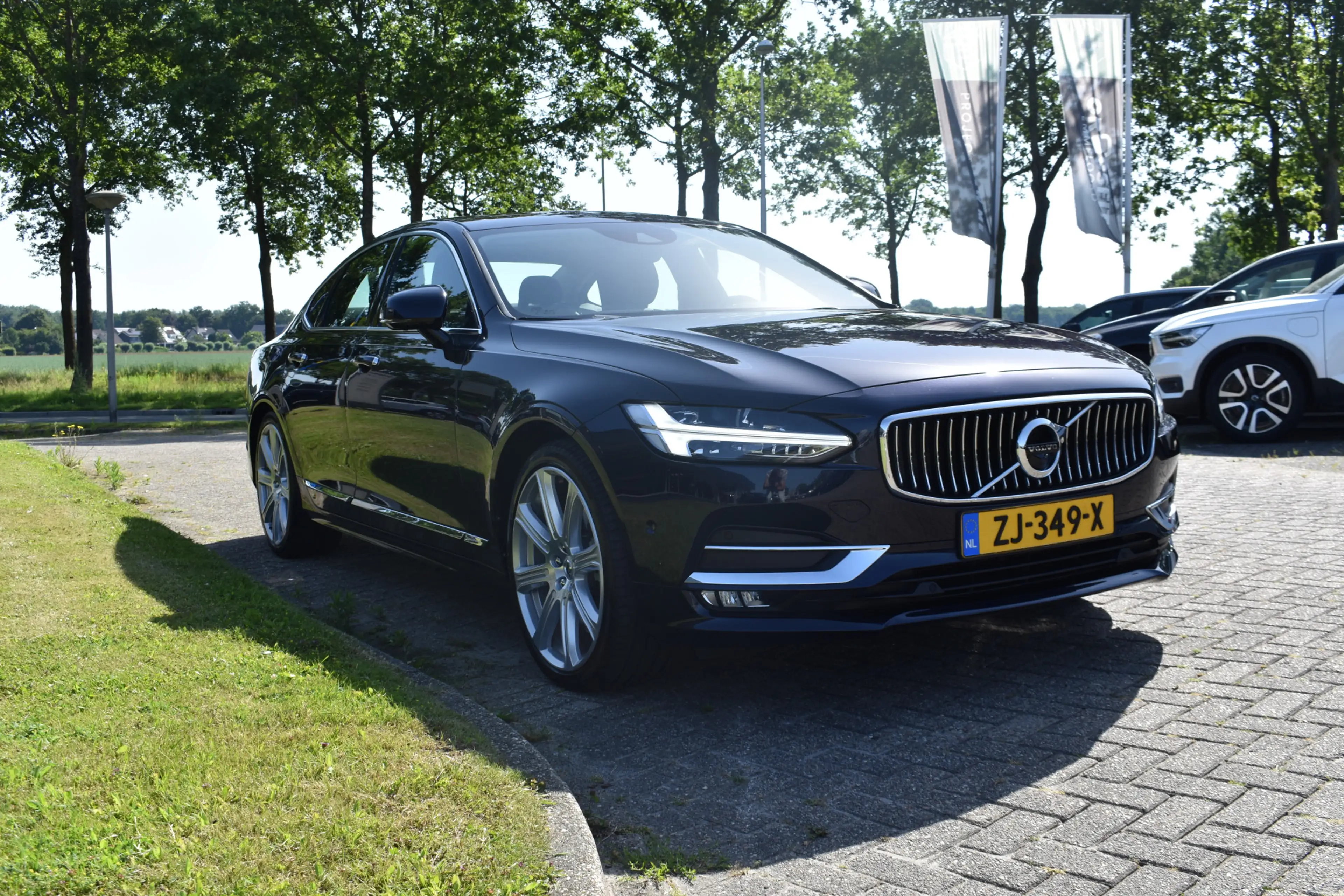Volvo S90 T4 190PK Business Luxury + | Trekhaak | BLIS | 360 — photo 2