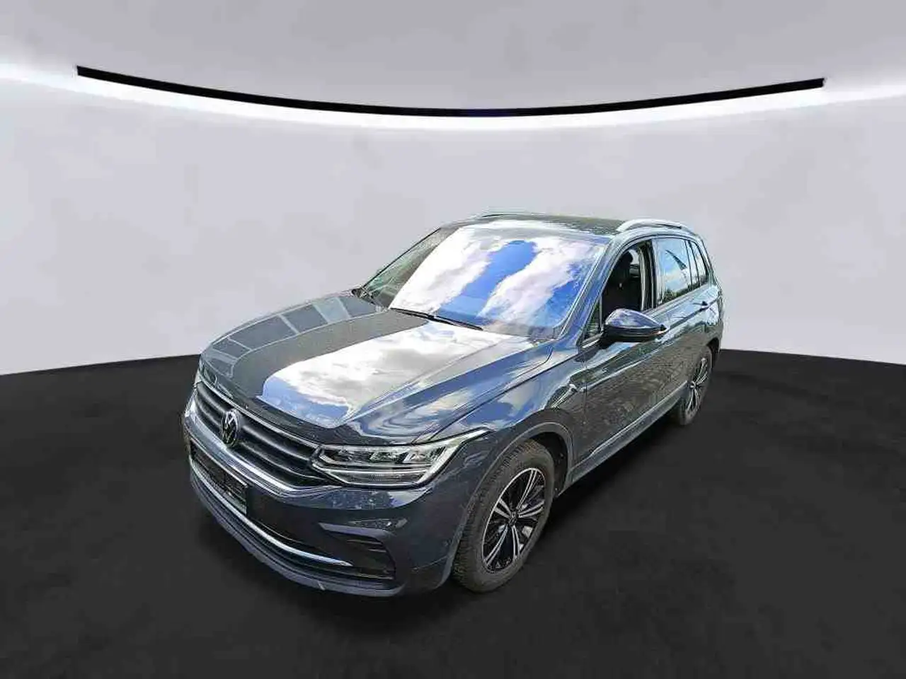 Volkswagen Tiguan, фото 2