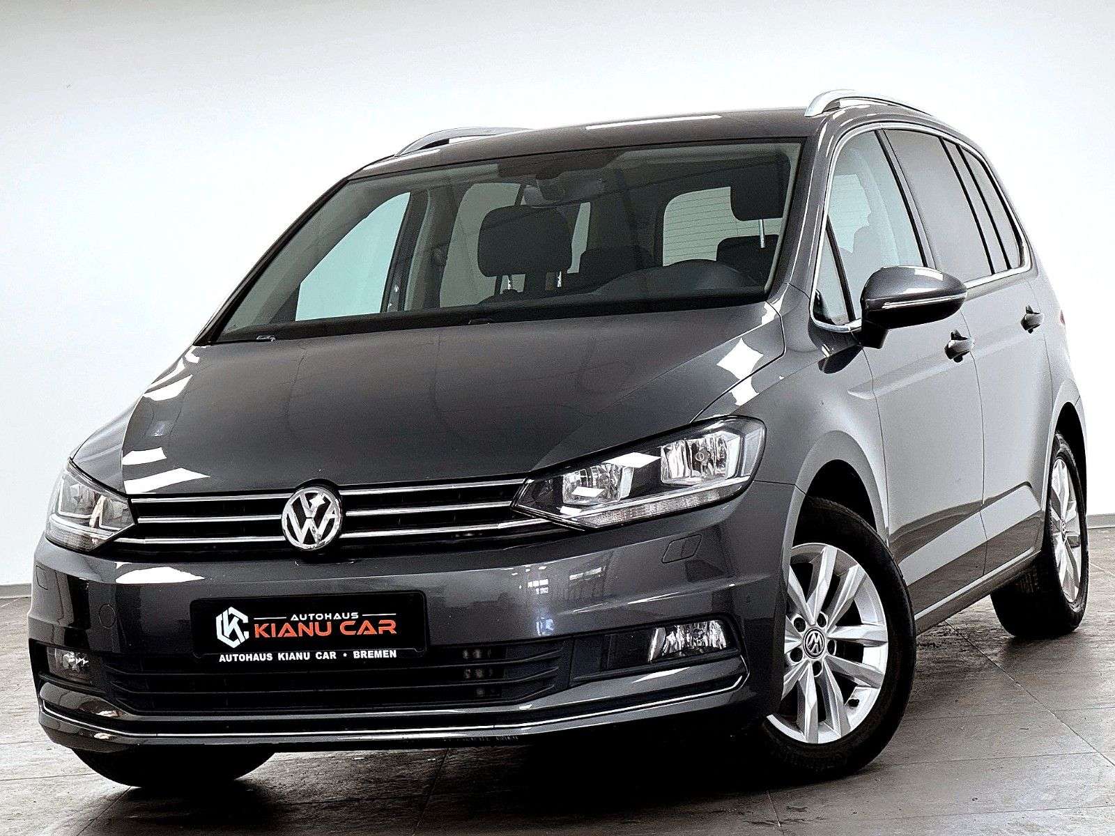 Second hand Volkswagen Touran 2.0