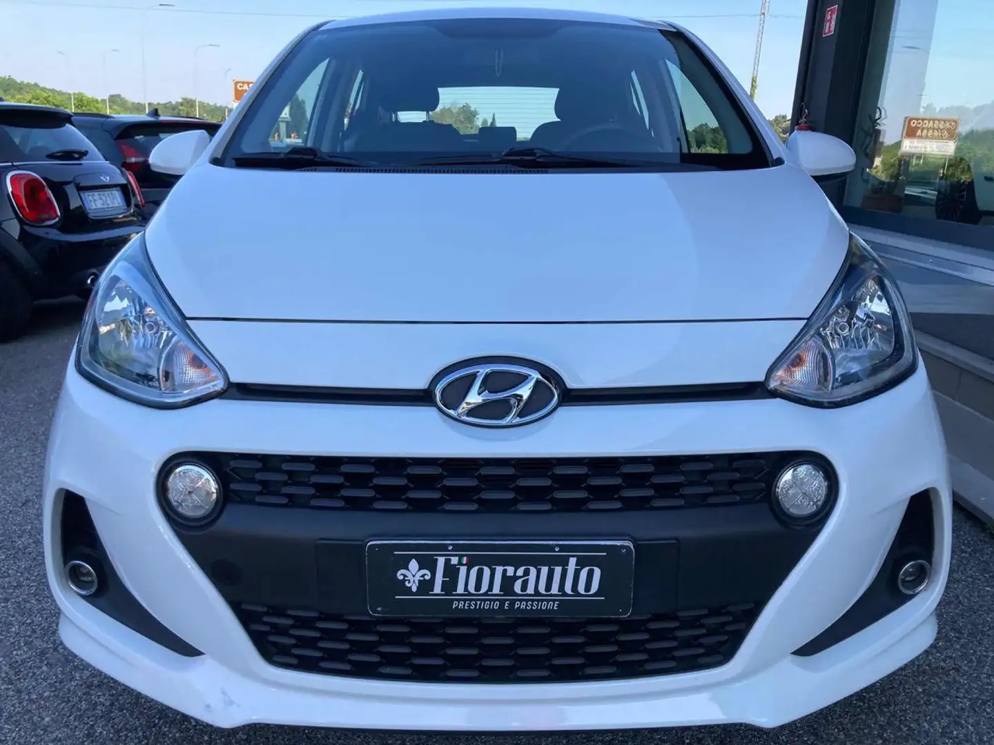 Hyundai i10 1.0 LPGI Econext Login Bianco - 1